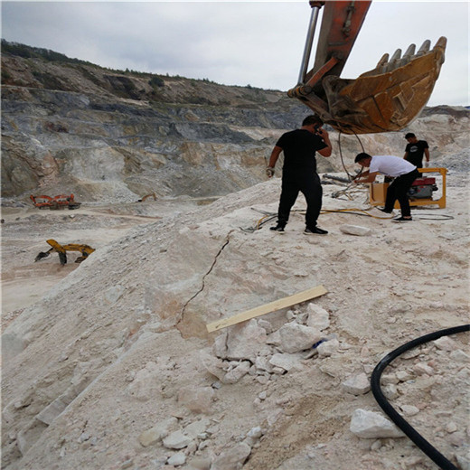 矿山矿石开采大型劈裂机河南三门峡