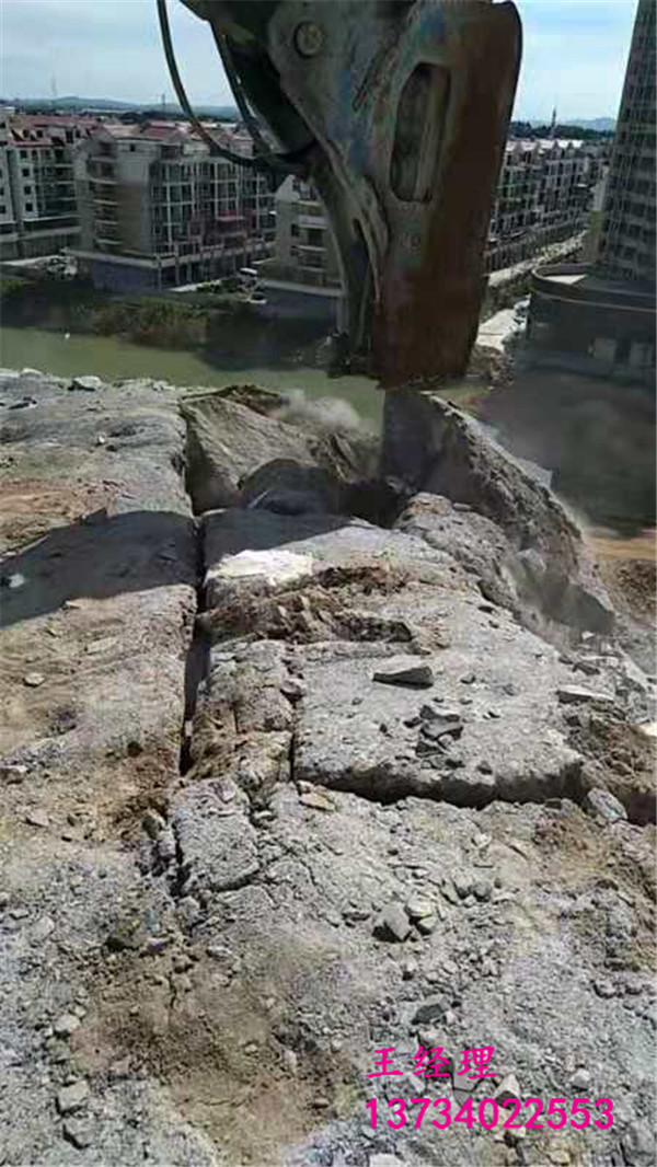 露天岩石裂石头分裂机矿山开采设备广东汕头可安装调试