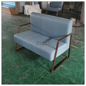 南京酸菜魚店家具-網(wǎng)紅款鍍金扶手沙發(fā)