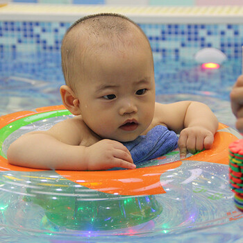水育早教婴儿潜水课婴儿游泳加盟沫奇婴儿游泳馆加盟