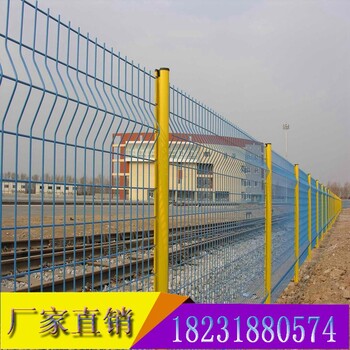 護(hù)欄桃型柱護(hù)欄別墅圍欄網(wǎng)市政隔離柵住宅小區(qū)美化護(hù)欄廠家