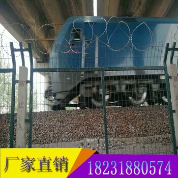高鐵鐵路防護(hù)柵欄8001/8002框架鐵路防護(hù)網(wǎng)高速公路隔離柵墨綠色鐵絲護(hù)欄網(wǎng)