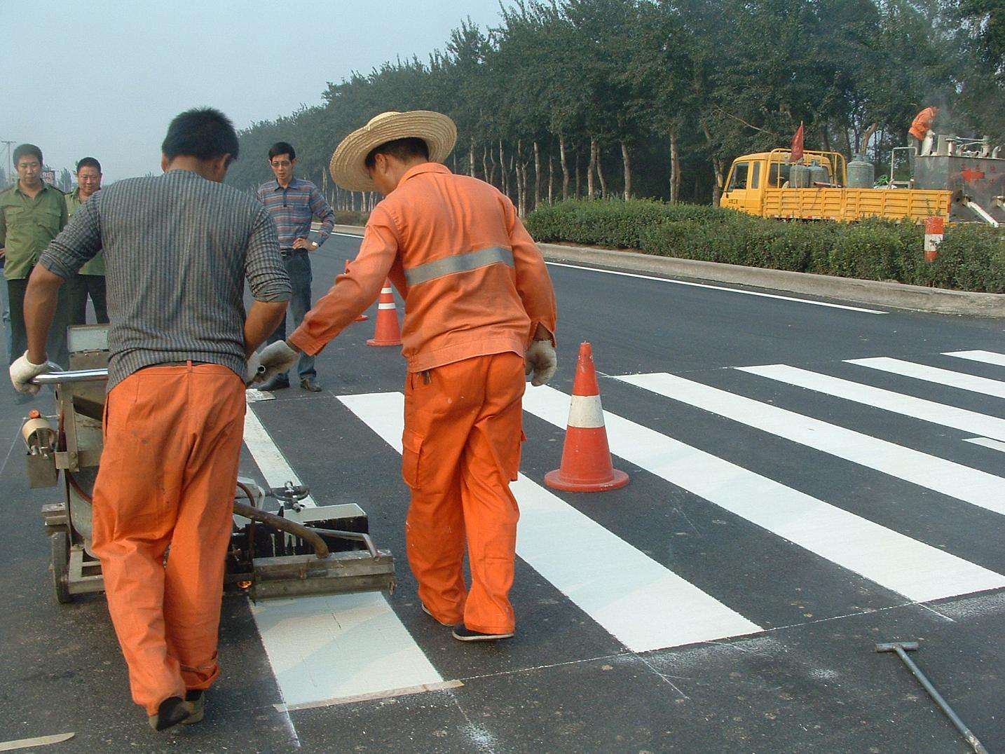 详情:嘉兴公园彩色MMA防滑跑道施工厂家双包