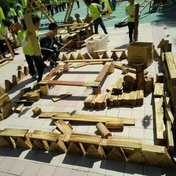 幼儿园户外大型碳化积木玩具厂家儿童木质炭烧积木构建积木批发