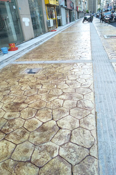 新疆克拉玛依仿木纹压花地坪透水地坪景观道路工程材料厂家