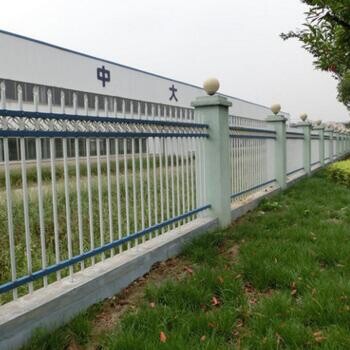 锌钢护栏铁艺护栏小区护栏网护栏网厂家