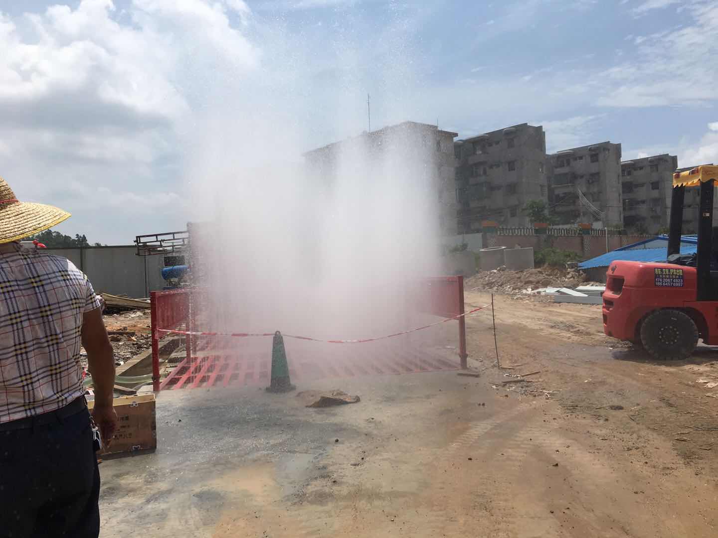 市内大厂家—江门市建筑工地大门洗车