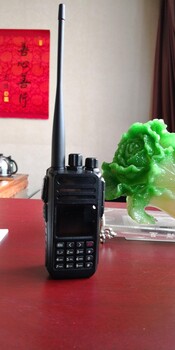 石景山周邊銷售安裝行車記錄儀汽車gps定位器車載監(jiān)控對(duì)講機(jī)出租
