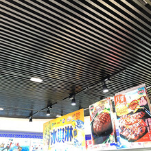 广东黑色铝方通定制铝格栅吊顶超市铝天花厂家粤艺佰