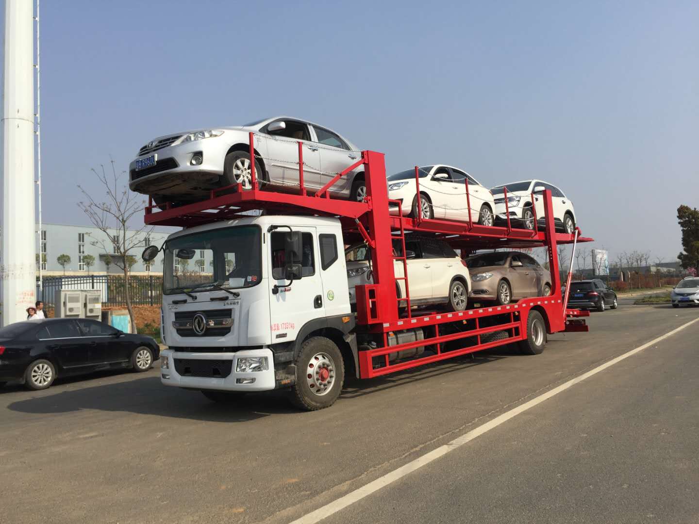 平板道路清障车_清障运输车