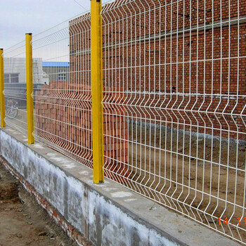 呼市小区围栏内蒙古桃型柱围栏呼市护栏网网围栏