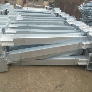 杭州厂家焊接管,声屏障立柱预埋T钢，定位法兰盘图片1