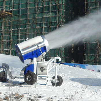 造雪量大的全新人工造雪机可供滑雪场租赁使用