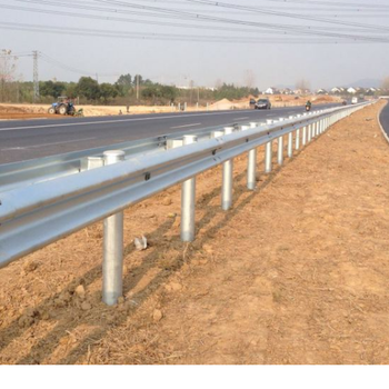 忻州波形护栏板乡村道路防护栏高速公路护栏现货