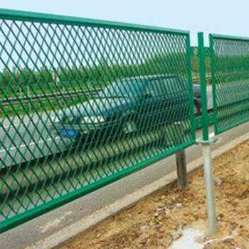 高速公路防眩网规格，公路护栏网，高速防抛网，深圳钢板网，佛山护栏网厂家