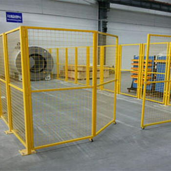 惠州厂区护栏网使用寿命长车间隔离网仓储笼现货钢丝网围栏价格