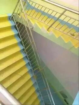 幼兒園的樓梯踏步真的質(zhì)高？