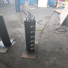 硬石头不让放炮开采分裂机液压机载式劈裂机图片