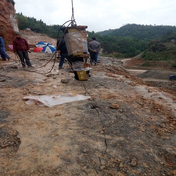 岩石劈裂机劈裂棒生产厂家河池现货价格