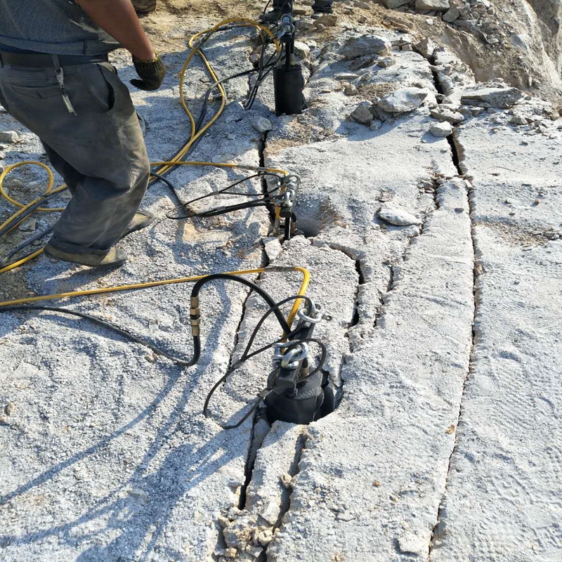 涪陵路面拆除硬石清除裂石器