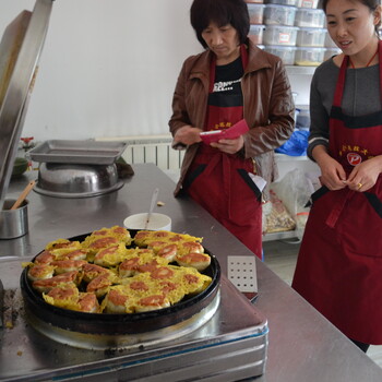 特色早餐水煎包培训西安小吃面食培训学习水煎包技术哪靠谱西安特色小吃培训