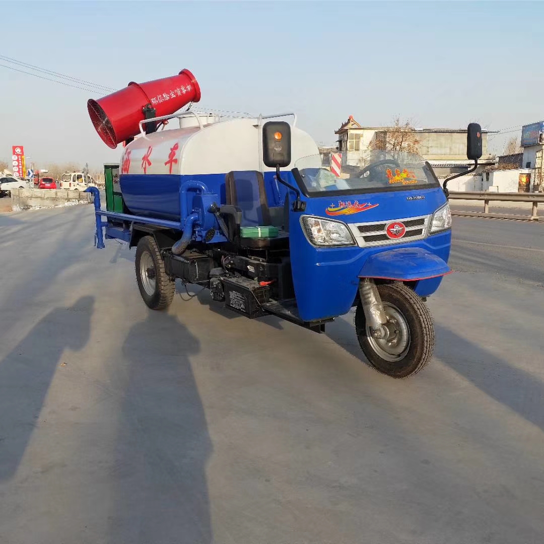 新疆三吨洒水车两吨洒水车小型洒水车