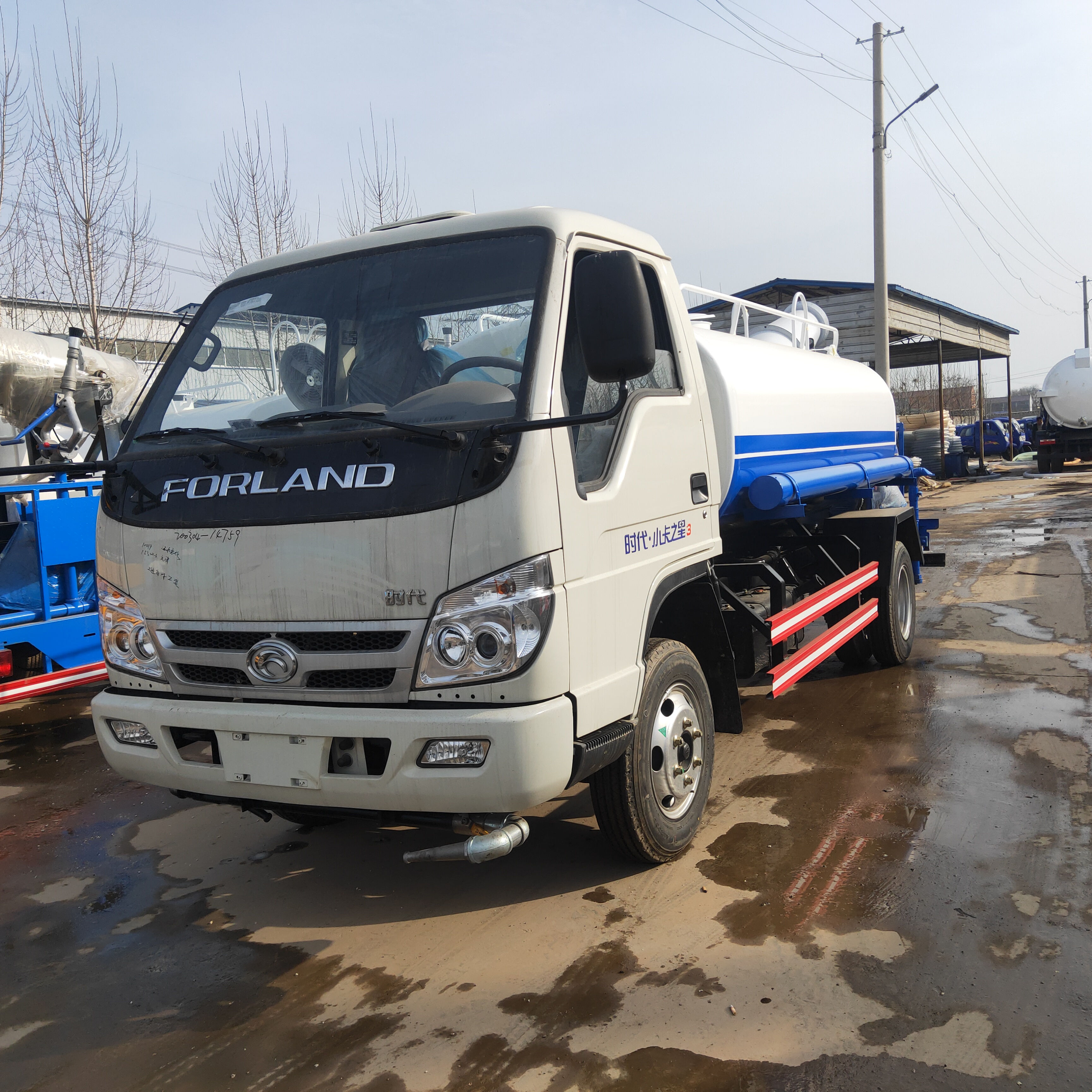 重庆雾炮洒水车八吨洒水车除尘洒水车 三包一年