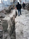 巴中市山坡破坚硬石头小型劈裂棒视频图片2