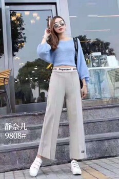 廣西南寧艾薇萱品牌女裝折扣批發(fā)專柜尾貨超讓利批發(fā)