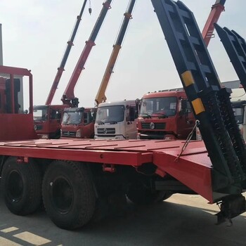 30吨挖机平板车江淮格尔发后八轮挖机运输车厂家