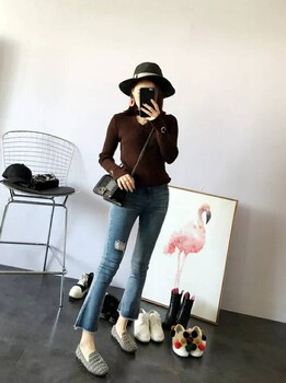 牛仔褲批發(fā)哪里有庫存工廠尾貨便宜牛仔褲清倉高腰彈力小腳褲擺地?cái)偱b牛仔褲批發(fā)
