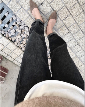 哪里有地?cái)偱Ｗ醒潈r(jià)格便宜批發(fā)遼寧女裝牛仔褲秋冬便宜牛仔褲工廠處理