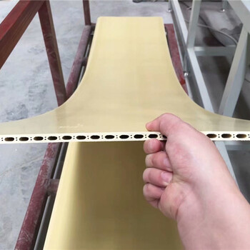 山东竹木纤维护墙板生产厂家