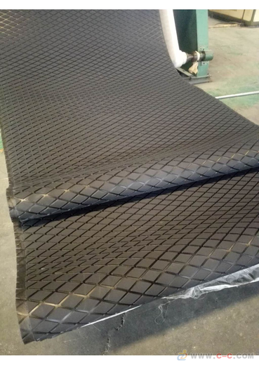 威普斯菱形胶板,天津菱形橡胶板安全可靠
