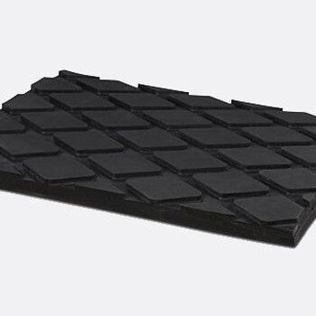 上海生产菱形橡胶板制作精良,菱形滚筒包胶