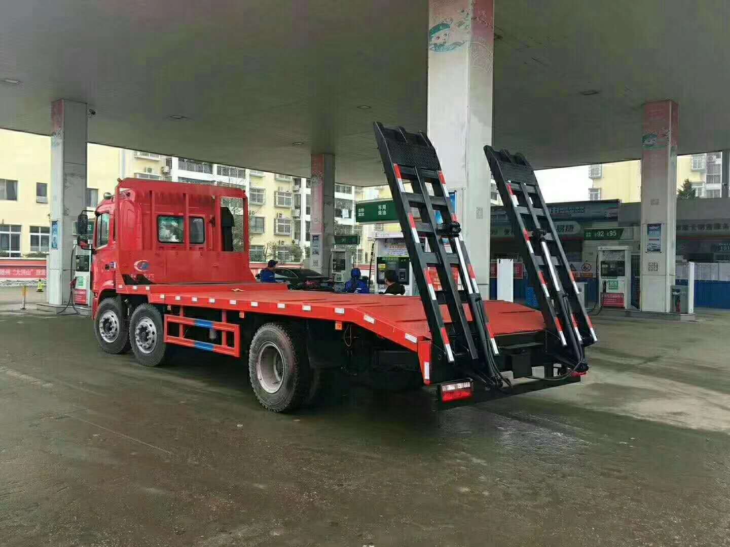 泸州江阳钩机运输车