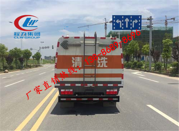 哈尔滨市扫路车_湖北程力东风扫路车