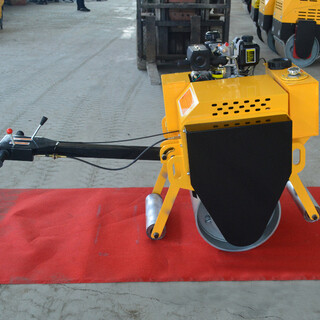 沥青路面柴油单钢轮压路机汽油震动压实机图片3
