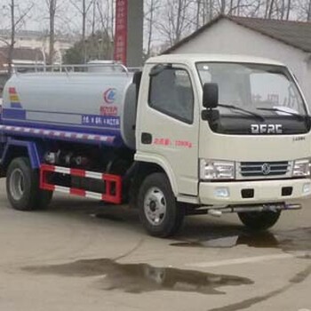 东风5方洒水车