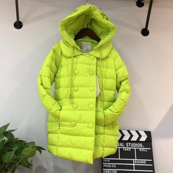 跳跳龍羽絨服冬款男女童品牌折扣童裝批發(fā)貨源
