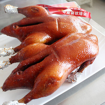 北京烤鸭制作方法的餐饮培训学校