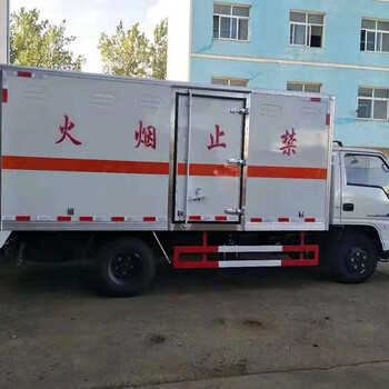 江铃危废运输车，医疗废物运输车厂家，上户无忧