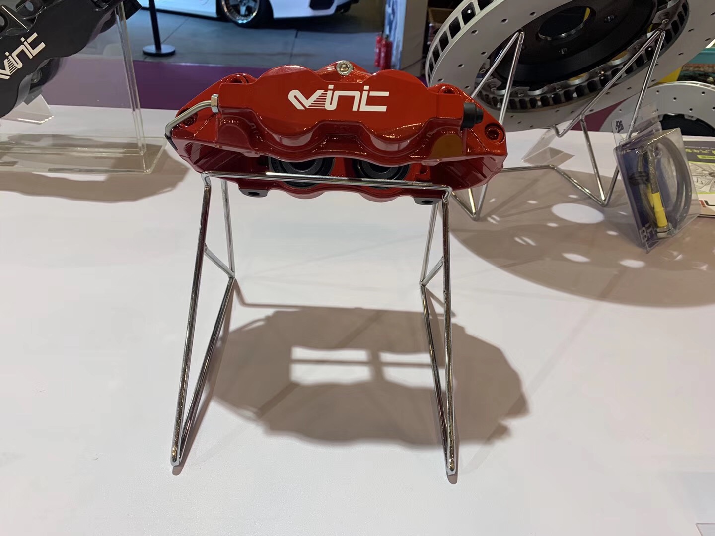 丰田皇冠升级香港正品VINIC大六，制动效果好、性价比超高、亲民价格的刹车