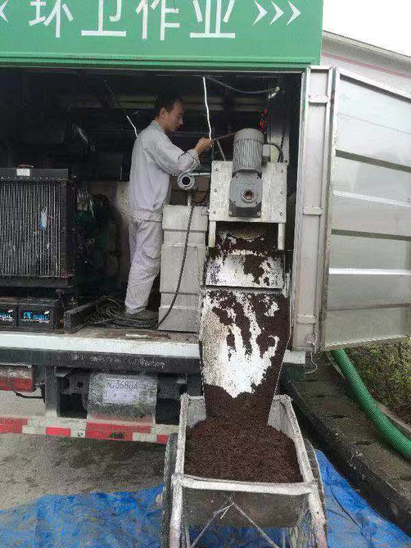 临沂农村粪便处理器干湿分离吸粪车
