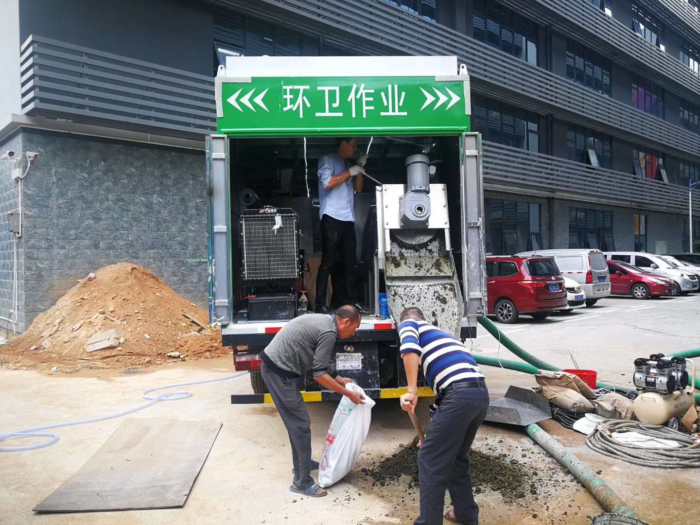 养殖场粪便处理车环保吸粪车品牌养殖场粪便处理车