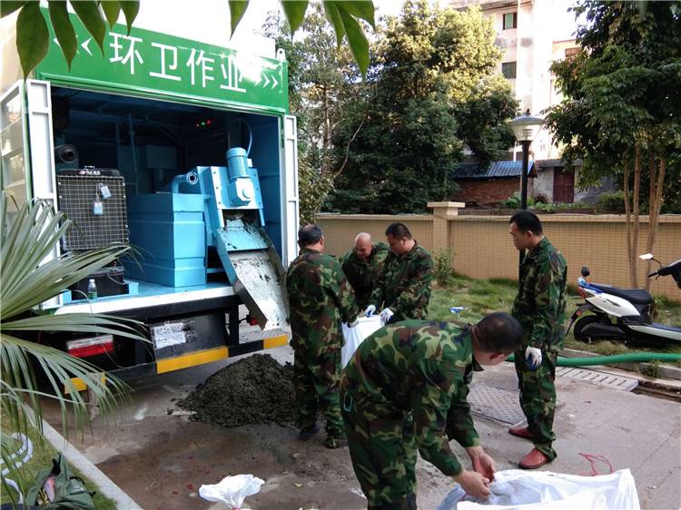 干湿分离吸粪车河道清淤车干湿分离吸粪车