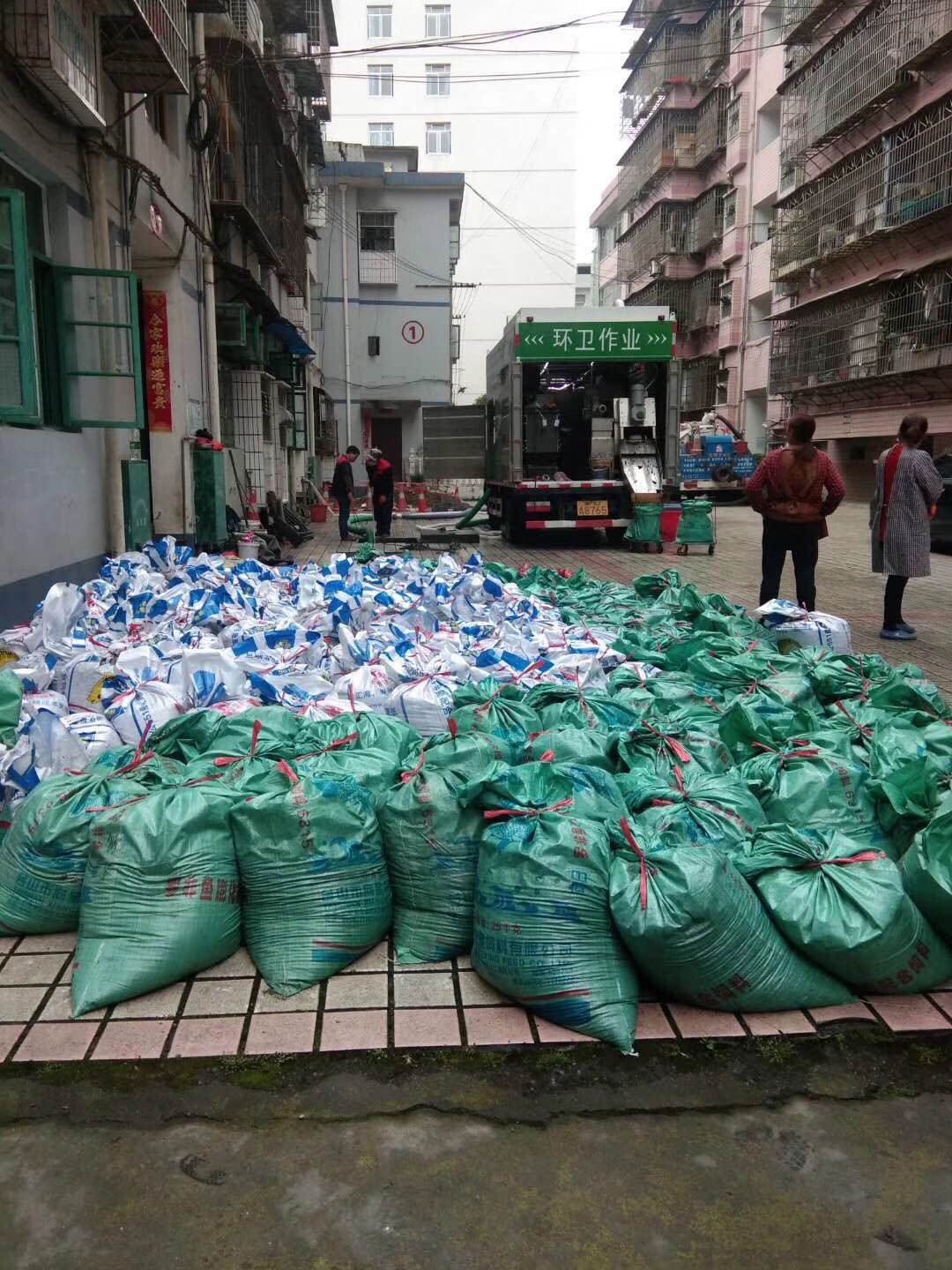 干湿分离吸粪车河道清淤单价干湿分离吸粪车