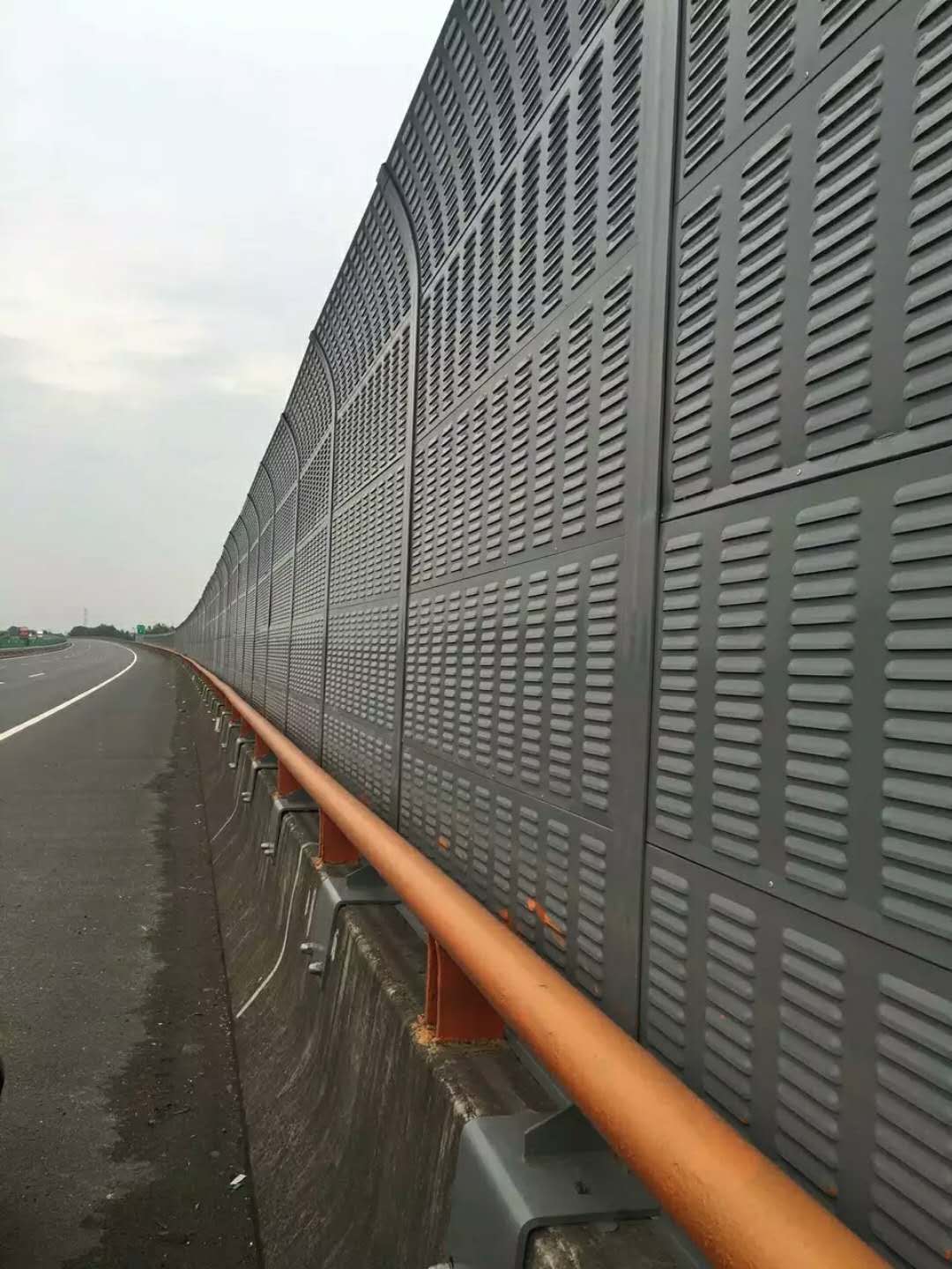 湖南省岳阳市高架桥声屏障厂家空调机组降噪