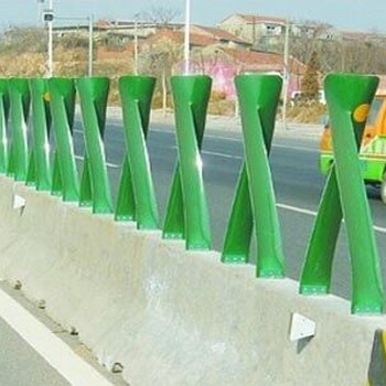 厂家定制玻璃钢防眩板-护栏遮光板-高速路护栏挡光板-人字形防眩板