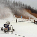 滑雪场造雪机大小选择5000平一台高温人工造雪机厂家